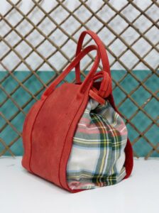 16-Rojo-Cuadro escocés blanco, verde y rojo